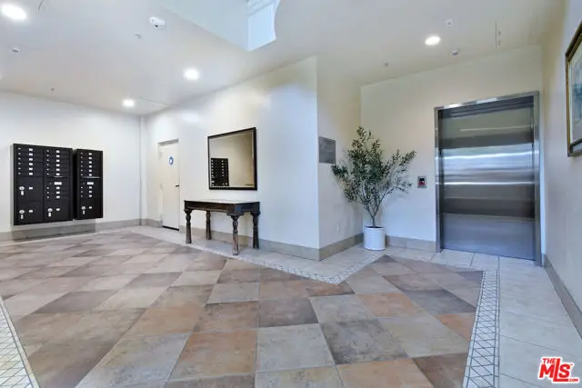 4601 Coldwater Canyon Avenue #105, Studio City, CA 91604 - #3