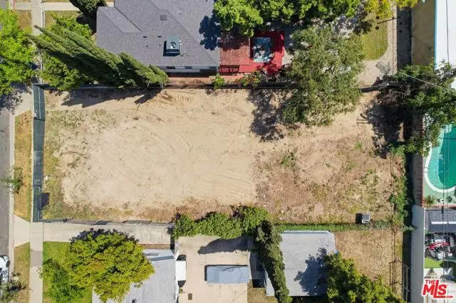 10808 Hartsook Street, North Hollywood, CA 91601 - #3