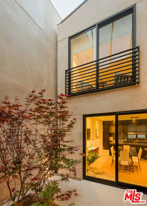 923 N Hilldale Avenue, West Hollywood, CA 90069 - #3
