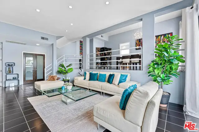625 Huntley Drive #4, West Hollywood, CA 90069 - #3