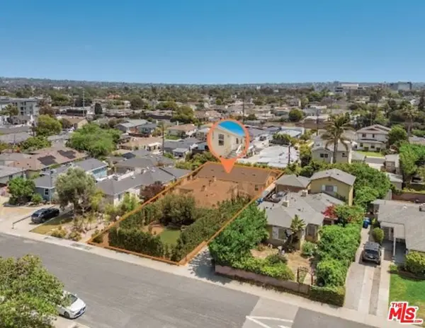 8430 Wiley Post Avenue, Los Angeles, CA 90045