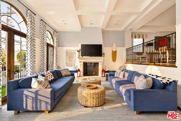 17 Privateer Street, Marina Del Rey, CA 90292