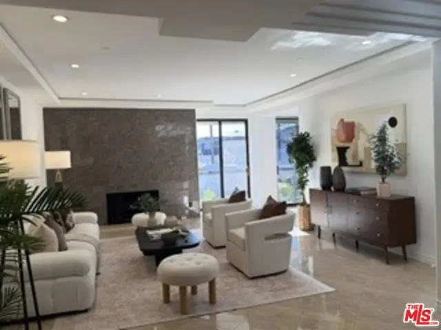 125 N Gale Drive #306, Beverly Hills, CA 90211 - #1
