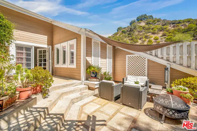 1647 N Beverly Glen Boulevard, Los Angeles, CA 90077 - #1