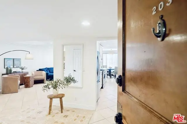 1215 Brockton Avenue #203, Los Angeles, CA 90025 - #2
