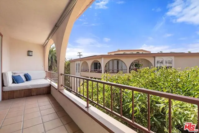 2045 4th Street #301B, Santa Monica, CA 90405 - #2