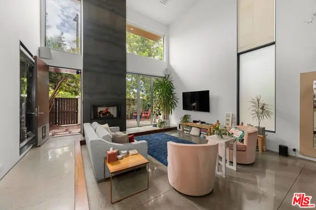 417 Venice Way, Los Angeles, CA 90291 - #2