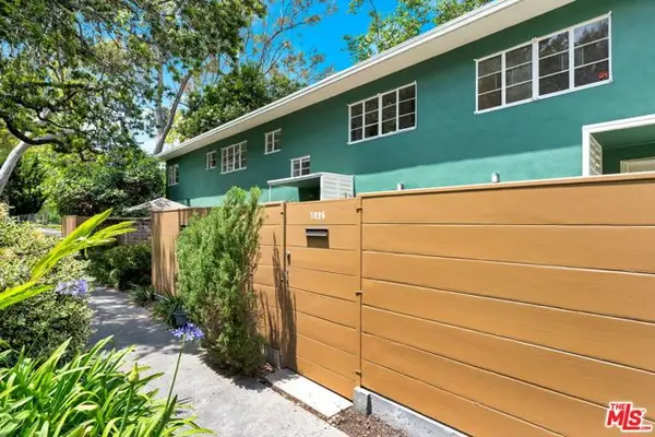 5226 Village Green, Los Angeles, CA 90016