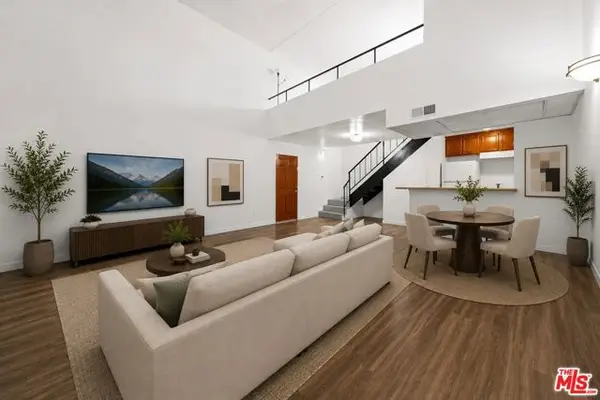 18645 Hatteras Street #285, Tarzana (los Angeles), CA 91356