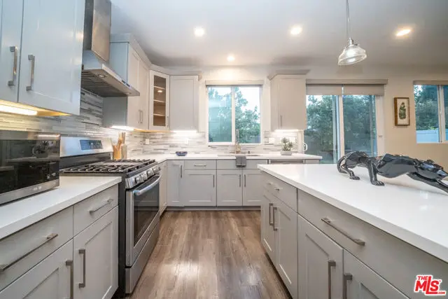 15602 Lilli Way, Van Nuys, CA 91406 - #3