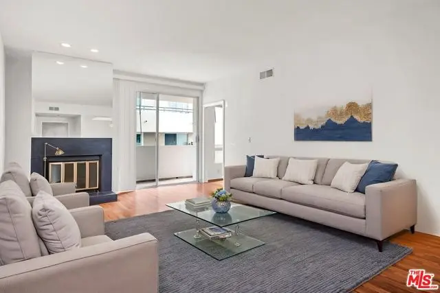 1164 Wellesley Avenue #204, Los Angeles, CA 90049 - #1