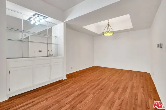 1164 Wellesley Avenue #204, Los Angeles, CA 90049 - #2