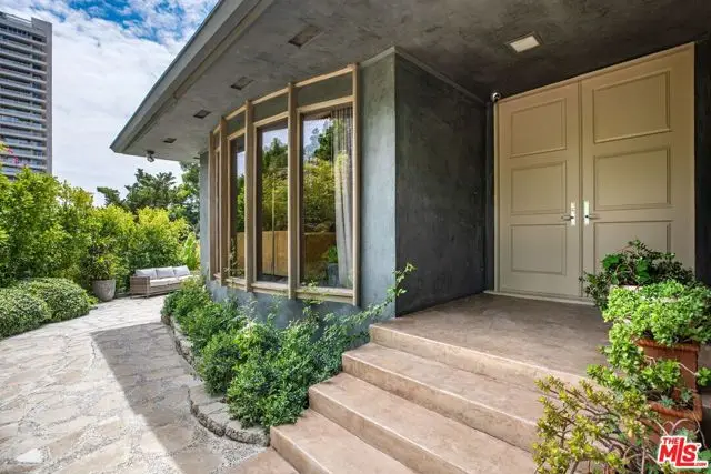 1211 Sierra Alta Way, West Hollywood, CA 90069 - #3