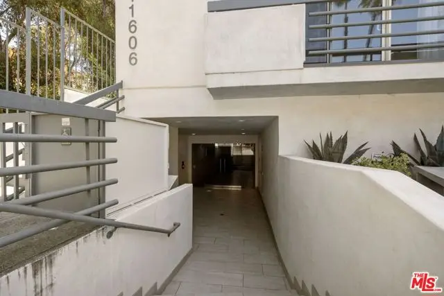 11606 Chenault Street #101, Los Angeles, CA 90049 - #3