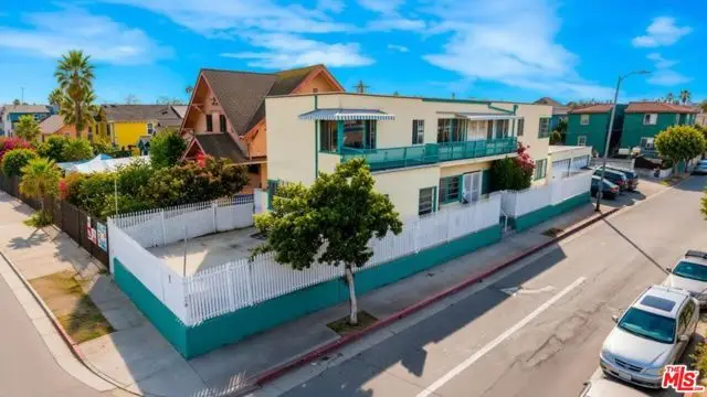 2200 S Normandie Avenue, Los Angeles, CA 90007 - #2
