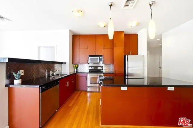 3810 Wilshire Boulevard #605, Los Angeles, CA 90010 - #3