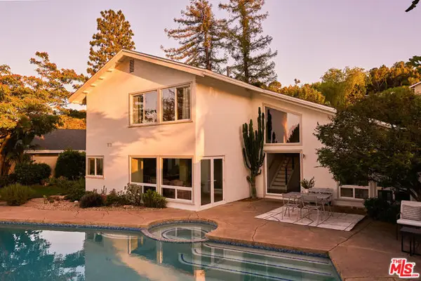21737 Woodland Crest Drive, Woodland Hills (los Angeles), CA 91364