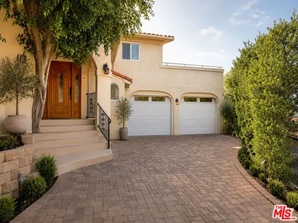 22780 Macfarlane Drive, Woodland Hills (los Angeles), CA 91364