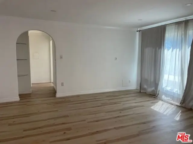 1222 N Olive Drive #201, West Hollywood, CA 90069 - #3