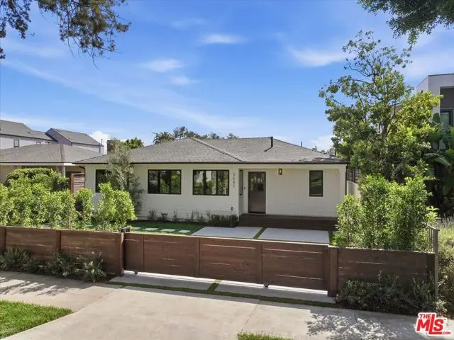 3647 Barry Avenue, Los Angeles, CA 90066 - #2