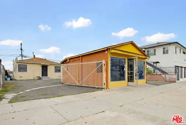 10025 S Western Avenue, Los Angeles, CA 90047 - #1