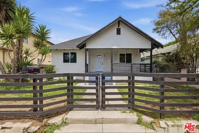 137 W 47th Place, Los Angeles, CA 90037 - #1