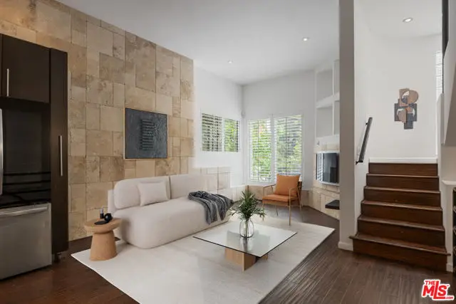 8740 Wonderland Avenue, Los Angeles, CA 90046 - #2