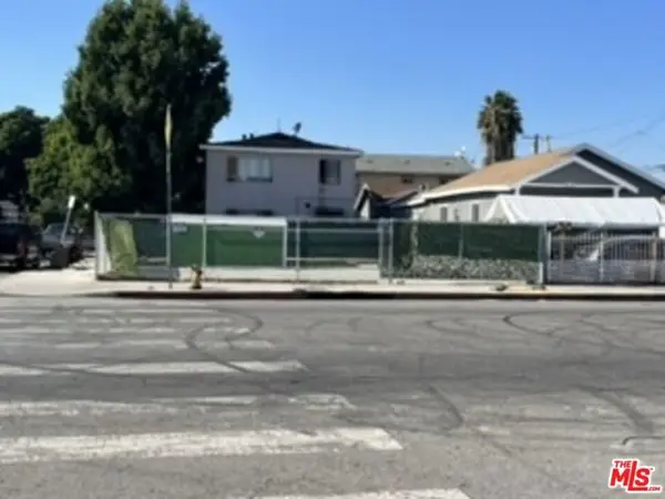 8129 S San Pedro Street, Los Angeles, CA 90003