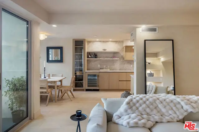 818 N Doheny Drive #205, West Hollywood, CA 90069 - #3