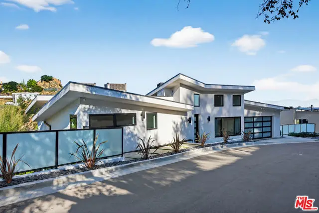 8366 Hillcroft Drive, Canoga Park, CA 91304 - #2