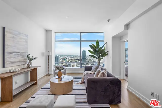 900 W Olympic Boulevard #37E, Los Angeles, CA 90015 - #1