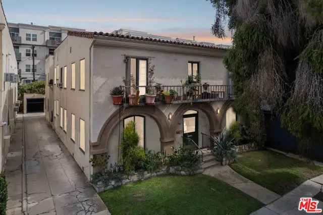 664 S Cloverdale Avenue, Los Angeles, CA 90036 - #2