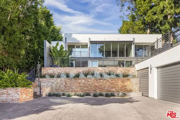 1545 Sunset Plaza Drive, West Hollywood, CA 90069