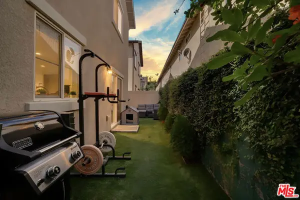22755 Walnut Park Lane, Newhall (santa Clarita), CA 91321