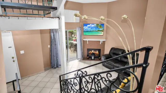 13567 Valerio Street #C, Van Nuys, CA 91405 - #3
