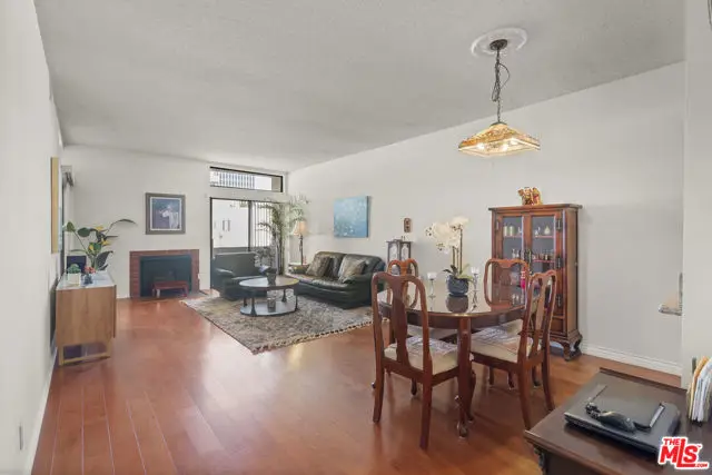 729 S Hobart Boulevard #40, Los Angeles, CA 90005 - #2