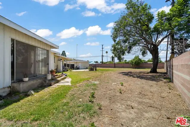 1953 Vuelta Grande Avenue, Long Beach, CA 90815 - #2