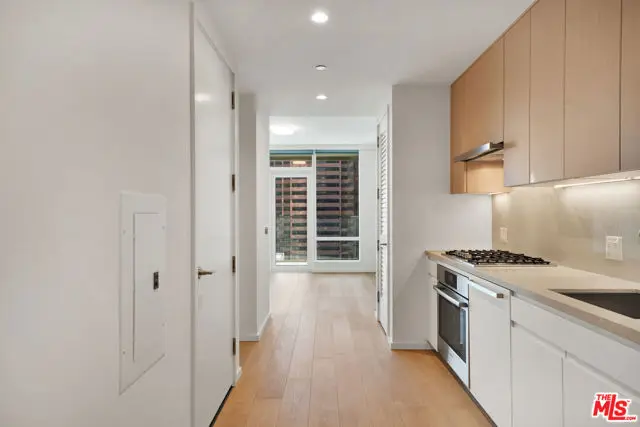 877 Francisco Street #623, Los Angeles, CA 90017 - #3