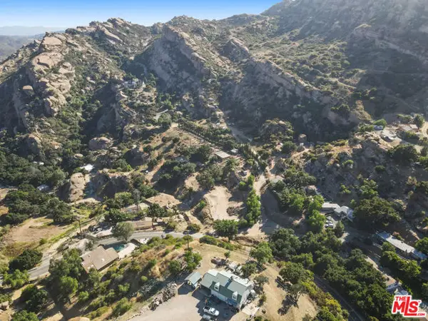 585 Box Canyon, West Hills (los Angeles), CA 91311