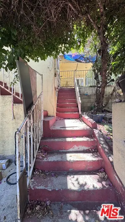 1065 N Gage Avenue, Los Angeles, CA 90063 - #2