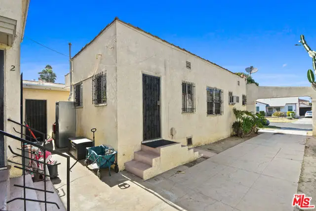 624 E 84th Street, Los Angeles, CA 90001 - #3