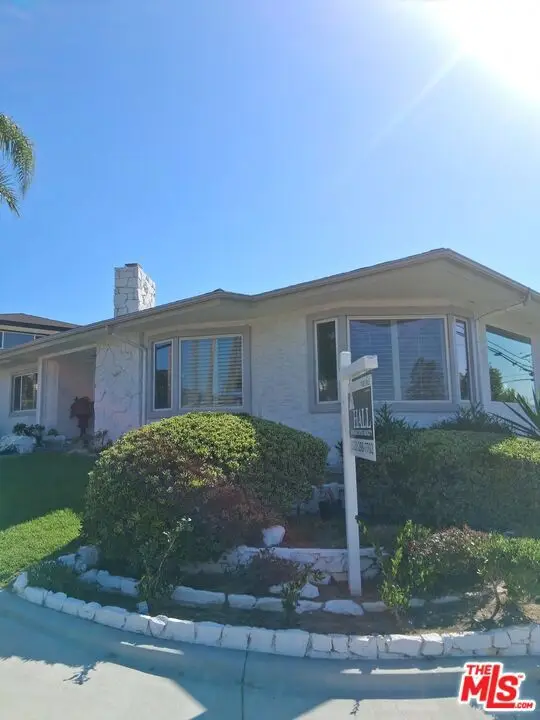 5424 S Sherbourne Drive, Los Angeles, CA 90056 - #2