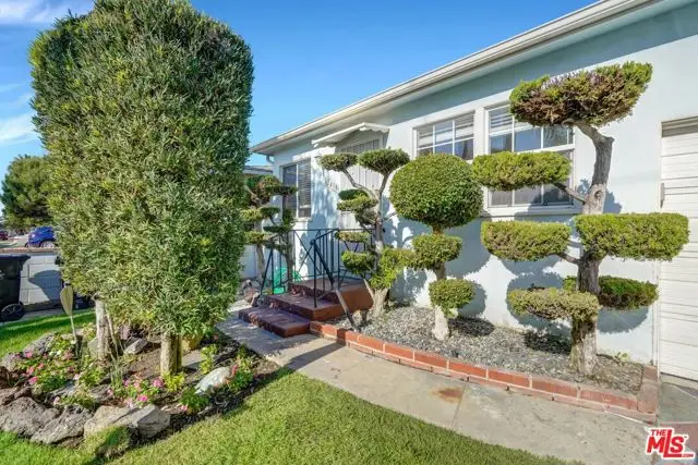 12419 Walsh Avenue, Los Angeles, CA 90066 - #1
