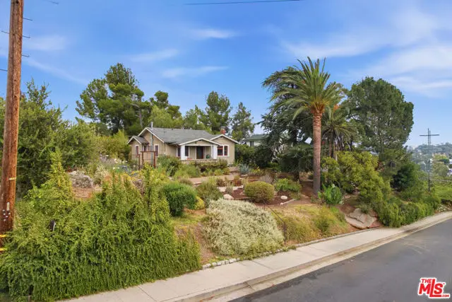 1842 Phillips Way, Los Angeles, CA 90042 - #3