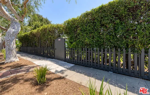 11172 Braddock Drive, Culver City, CA 90230 - #3