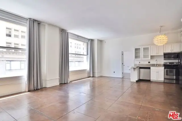 215 W 7th Street #307, Los Angeles, CA 90014 - #3