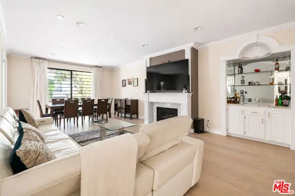 14923 Moorpark Street #101, Sherman Oaks, CA 91403