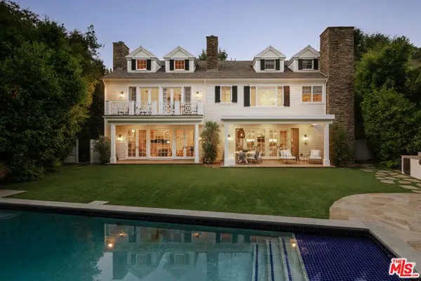 2435 Mandeville Canyon Road, Los Angeles, CA 90049