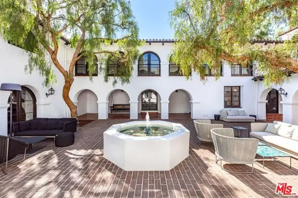 820 N Roxbury Drive, Beverly Hills, CA 90210