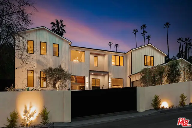 18100 Karen Drive, Tarzana, CA 91356 - #2